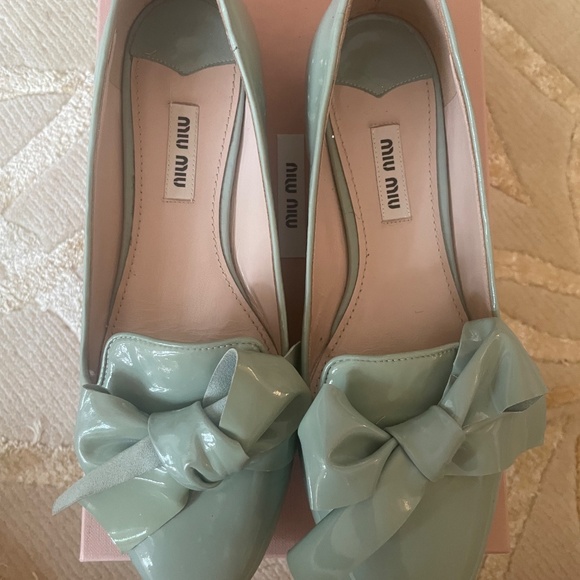 Light Blue Miu Miu flats with bows - Picture 4 of 8